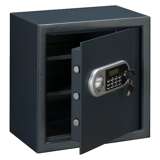coffre fort avec equipement interieur